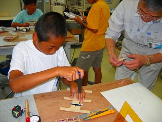 IMG_0045.JPG - 35,725BYTES